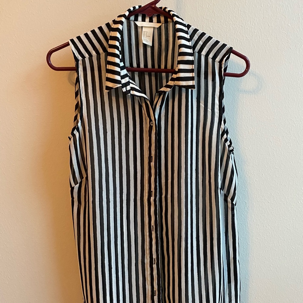 Striped sleeveless blouse